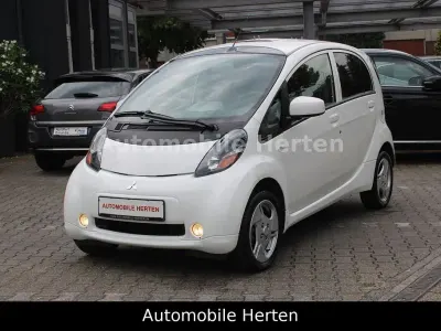 Gebraucht Mitsubishi i-MiEV 49 kW (67 PS) 2011 Weiß Kleinwagen
