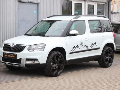 Usata Skoda Yeti Cool Edition 110 CV (80 kW) 2017 Bianco SUV