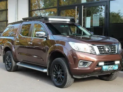 Brugt Nissan Navara N-Connecta 190 HK (139 kW) 2017 Brun Pickup / Ladvogn