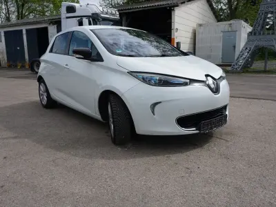 Usata Renault Zoe Life 42 kW (58 CV) 2014 Bianco Utilitaria