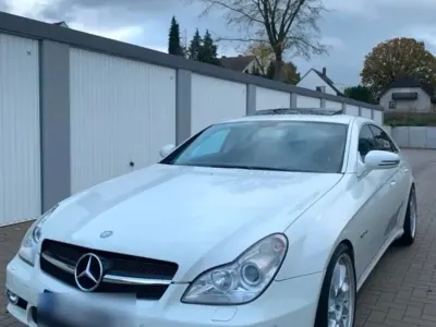 Używany Mercedes CLS63 AMG AMG 514 KM (378 kW) 2008 Biały Coupe