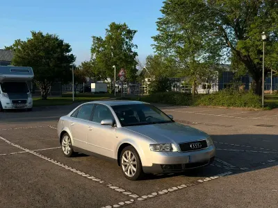 Gebraucht Audi A4 160 PS (117 kW) 2002 Silber Kleinwagen