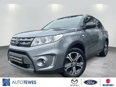 Gebraucht Suzuki Vitara Comfort 120 PS (88 kW) 2016 Galactic/cosmic black pearl met SUV