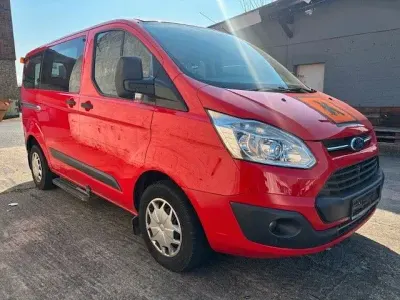 Gebraucht Ford Transit Custom 105 PS (77 kW) 2017 Rot Van / Kleinbus