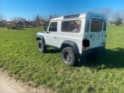 Gebraucht Land Rover Defender 136 PS (100 kW) 2002 Silber SUV