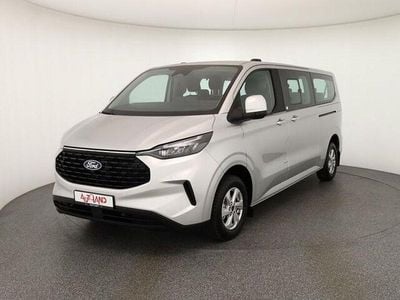 Moondustsilbermet. Gebraucht 2025 Ford Tourneo Van / Kleinbus | 43.890 € (Superpreis)