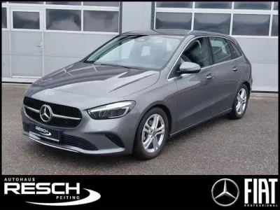 Gebraucht Mercedes 200 150 PS (110 kW) 2024 Lack mountaingrau (metallic) Limousine