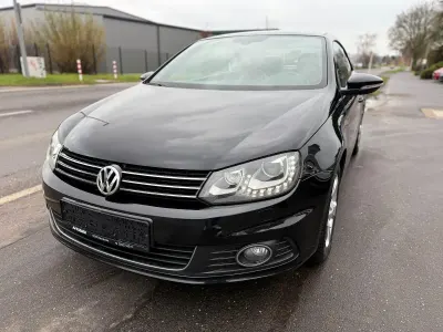 Gebraucht VW Eos Basis 122 PS (89 kW) 2012 Schwarz Cabrio