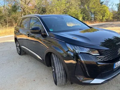 Gebraucht Peugeot 5008 Allure 131 PS (96 kW) 2021 Schwarz SUV