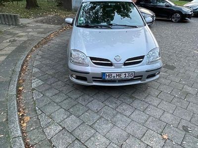 Nissan Almera Tino