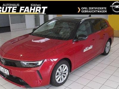 Gebraucht Opel Astra Elegance 110 PS (80 kW) 2023 Lackierung peperoncino red/typ Kombi