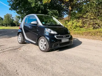 Używany Smart ForTwo Cabrio 71 KM (52 kW) 2013 Czarny Kabriolet