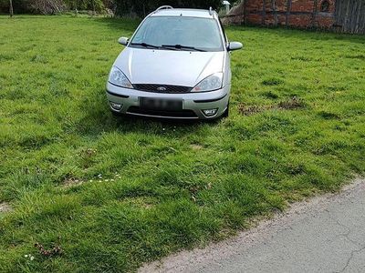 Usata Ford Focus Ghia 101 CV (74 kW) 2003 Argento Station wagon