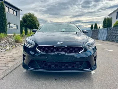 Gebraucht Kia Ceed Sportswagon 136 PS (100 kW) 2021 Schwarz Kombi