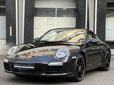 Porsche 911 Carrera