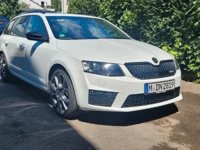 Gebraucht Skoda Octavia RS 184 PS (135 kW) 2017 Weiß Kombi