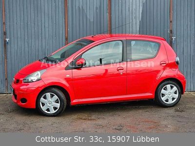 Rot Gebraucht 2009 Toyota Aygo Cool Kleinwagen | 3.480 € (Etwas zu teuer)