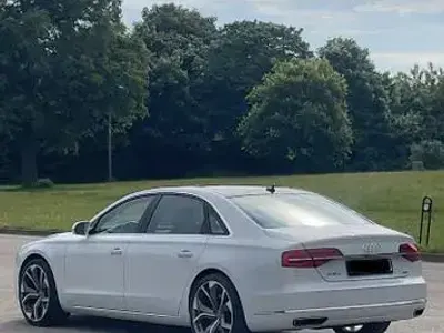 Gebraucht Audi A8L Sport 435 PS (319 kW) 2015 Weiß Limousine