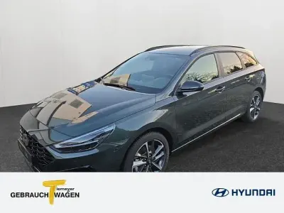 Neu Hyundai i30 Advantage 101 PS (74 kW) 2026 Grün Kombi