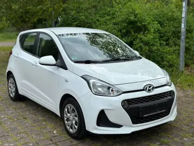 Gebraucht Hyundai i10 67 PS (49 kW) 2019 Weiß Kleinwagen