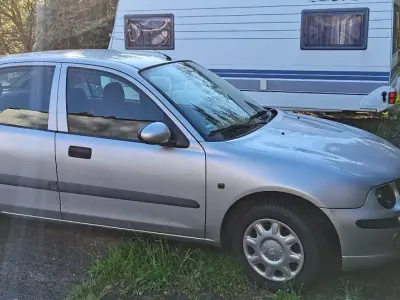 Second-hand Rover 25 104 CP (76 kW) 2003 Argintiu Hatchback