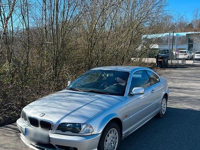 Gebraucht BMW 320 170 PS (125 kW) 2002 Silber Coupé