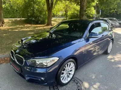 Gebraucht BMW 116 Sport Line 109 PS (80 kW) 2015 Blau Kleinwagen