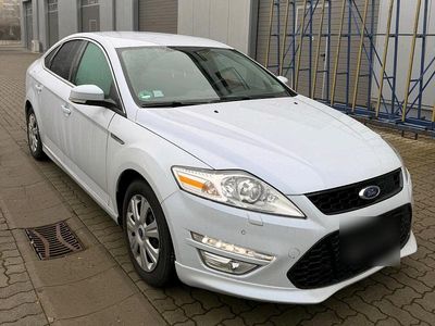Weiß Gebraucht 2010 Ford Mondeo Limousine | 3.900 € (Superpreis)