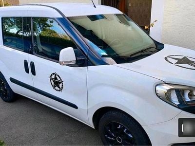 Gebraucht Fiat Doblò 95 PS (69 kW) 2017 Weiß Van / Kleinbus