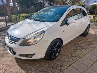 Gebraucht Opel Corsa Color Edition 87 PS (63 kW) 2010 Weiß Kleinwagen
