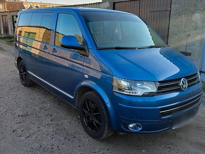 Usata VW Multivan 180 CV (132 kW) 2015 Blu Monovolume
