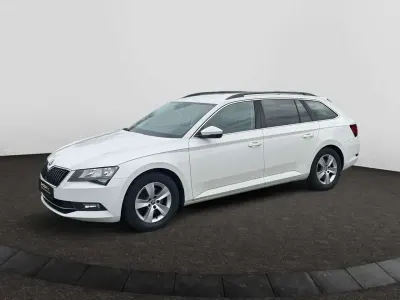 Gebraucht Skoda Superb Ambition 150 PS (110 kW) 2018 Weiß Kombi