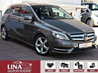 Gebraucht Mercedes B200 136 PS (100 kW) 2012 Grau Van / Kleinbus
