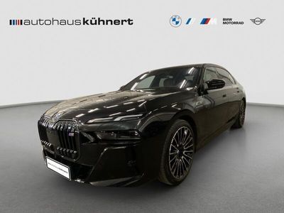 BMW M760e