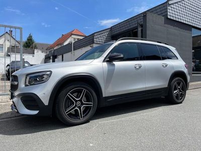 Mercedes GLB220