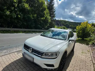 Gebraucht VW Tiguan 240 PS (176 kW) 2018 Weiß SUV
