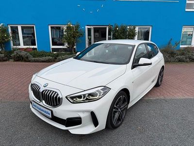 Alpinweiss iii Gebraucht 2024 BMW 118 M Sport Kleinwagen | 27.980 € (Etwas zu teuer)
