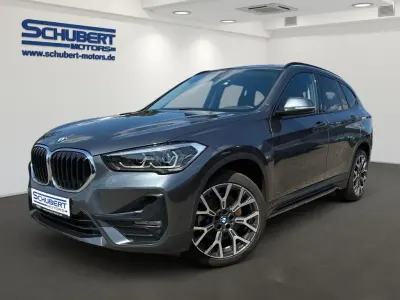 Gebraucht BMW X1 Sport Line 190 PS (139 kW) 2021 Mineralgrau SUV