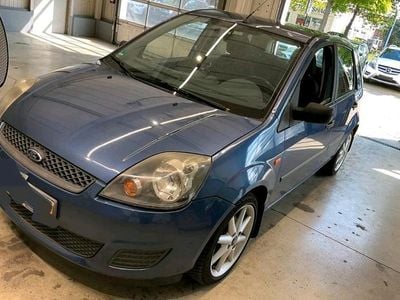 Gebraucht Ford Fiesta Trend 70 PS (51 kW) 2006 Blau Limousine