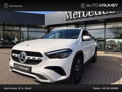 Gebraucht Mercedes GLA180 136 PS (100 kW) 2026 Weiß SUV