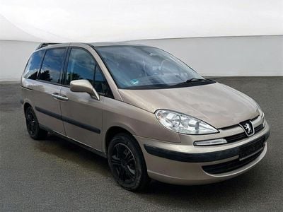 Peugeot 807