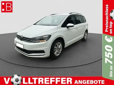 Gebraucht VW Touran Comfortline 150 PS (110 kW) 2022 Weiss Van / Kleinbus