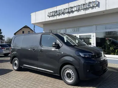 Gebraucht Opel Vivaro-e Combi 144 PS (105 kW) 2024 Merkur grau Van / Kleinbus