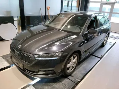 Gebraucht Skoda Octavia 150 PS (110 kW) 2022 Schwarz Kombi