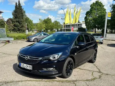 Gebraucht Opel Astra Innovation 160 PS (117 kW) 2018 Blau Kombi