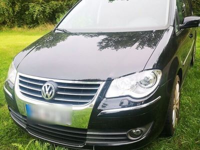 gebraucht VW Touran Highline 1.4 tsi Tempomat Leder, Bi-Xenon, DSG,