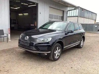 Używany VW Touareg Terrain Tech 262 KM (192 kW) 2015 Czarny SUV