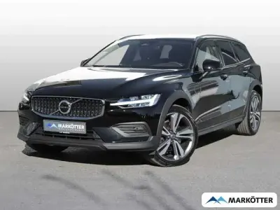 Gebraucht Volvo V60 CC 145 PS (106 kW) 2023 Kombi