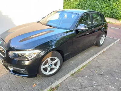 Gebraucht BMW 118 Advantage 136 PS (100 kW) 2019 Schwarz Kleinwagen