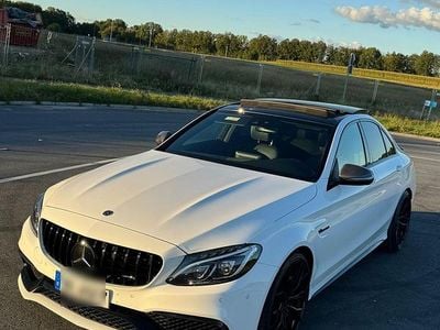 Mercedes C63 AMG